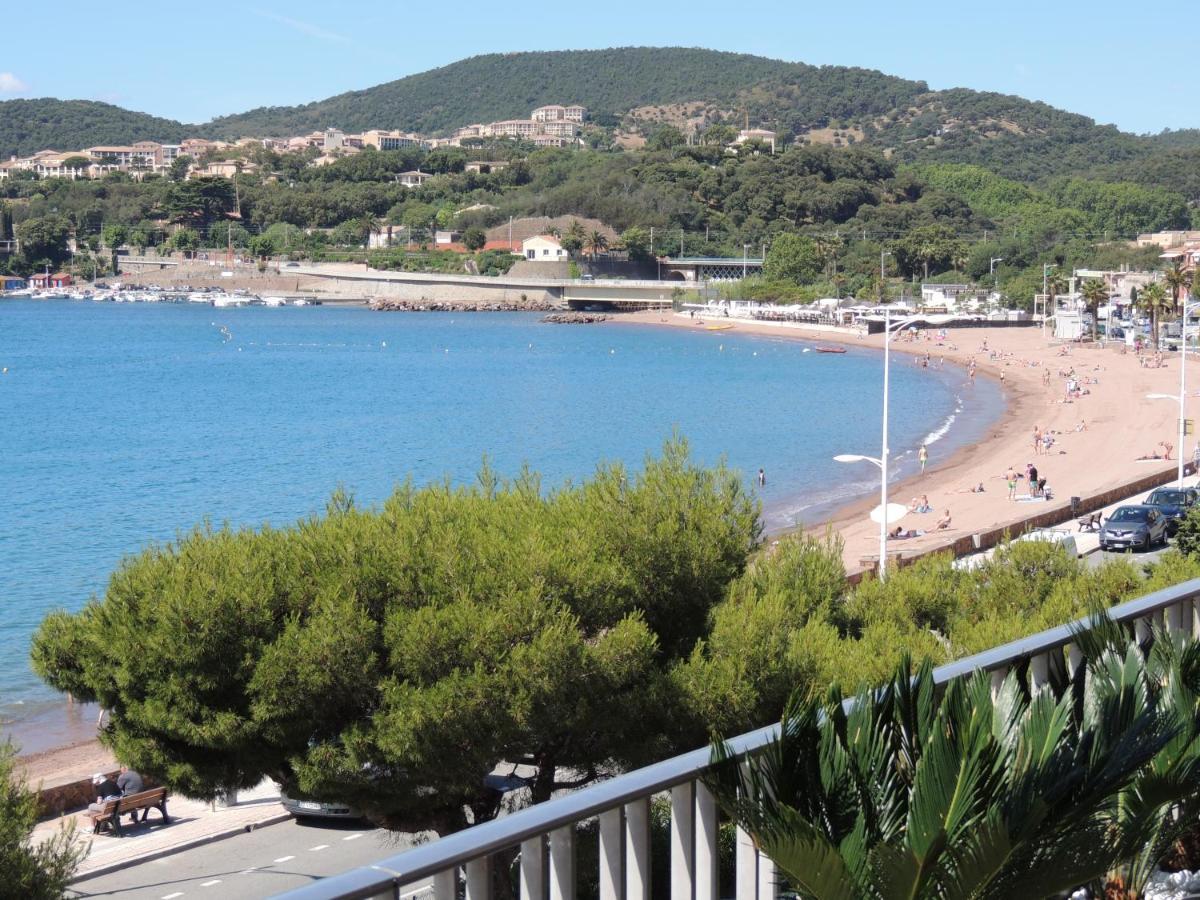 emplacement privilégié pour ce bel appartement Saint-Raphaël Extérieur photo